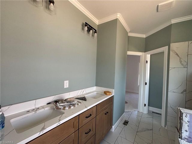 268 Cool Run, Lexington, NC 27295