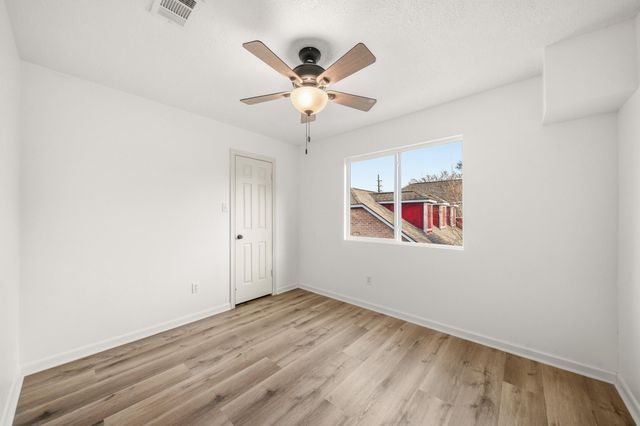 11410 Galbreath Drive, Houston, TX 77066