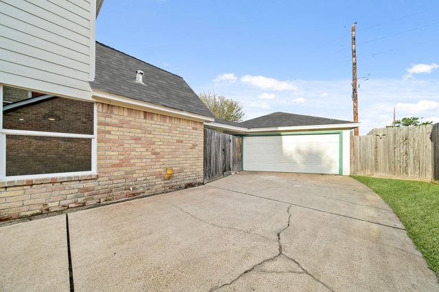 11410 Galbreath Drive, Houston, TX 77066