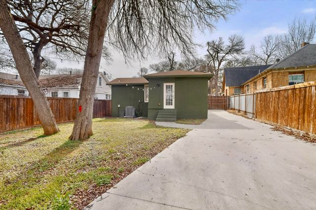109 Appian Way, Dallas, TX 75216