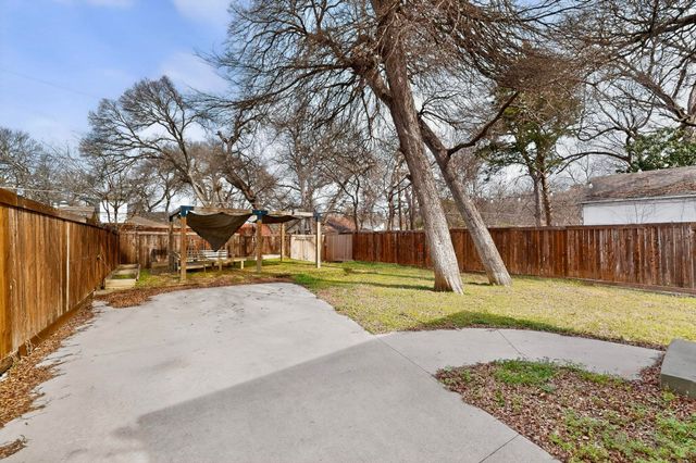 109 Appian Way, Dallas, TX 75216