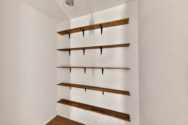 109 Appian Way, Dallas, TX 75216