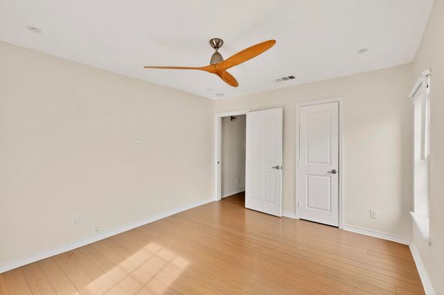 109 Appian Way, Dallas, TX 75216