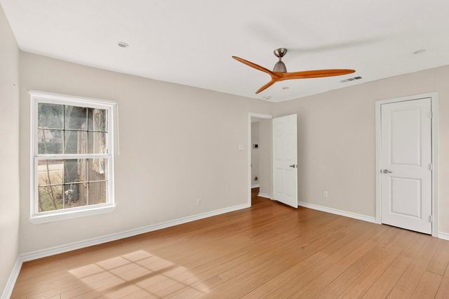 109 Appian Way, Dallas, TX 75216