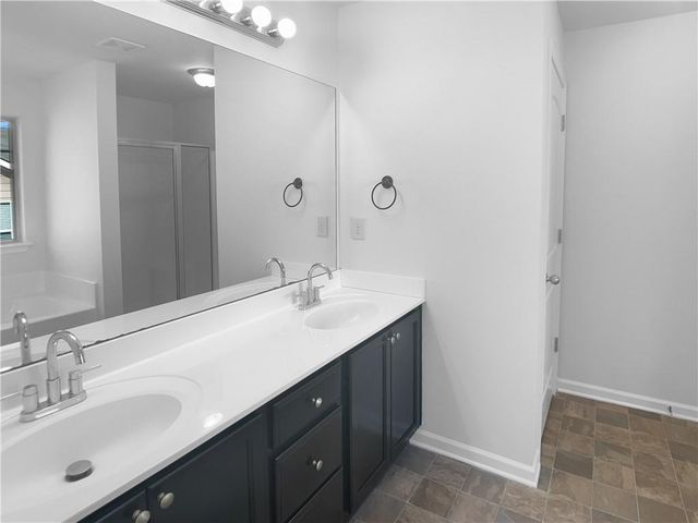 4165 Whitfield Oak Way, Auburn, GA 30011