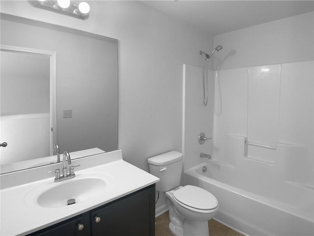 4165 Whitfield Oak Way, Auburn, GA 30011