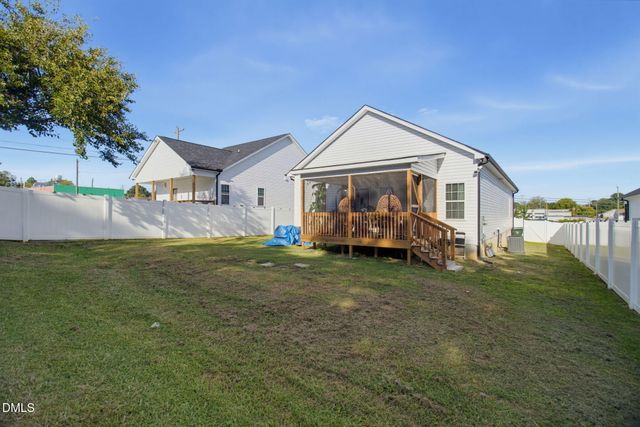 1305 Whitsett Street, Burlington, NC 27215