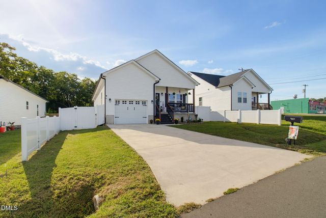 1305 Whitsett Street, Burlington, NC 27215