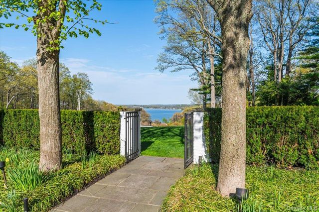233 Cleft Road, Mill Neck, NY 11765