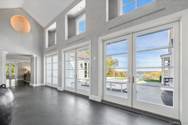 233 Cleft Road, Mill Neck, NY 11765