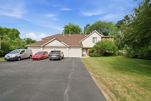 2340 E Old Hicks Road N 1, Palatine, IL 60074
