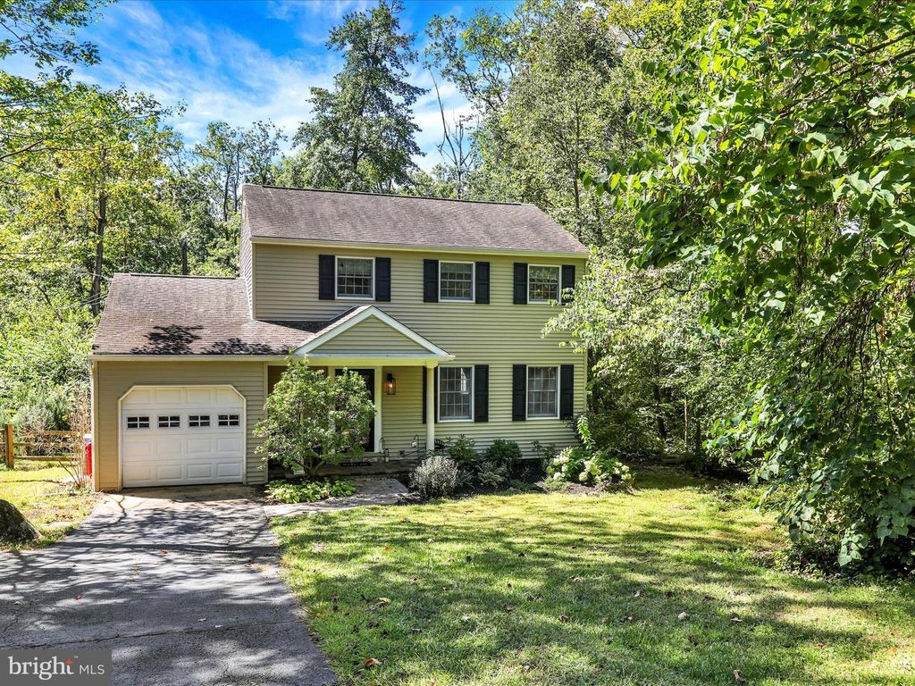 1240 WOODED WAY, Pottstown, PA 19464