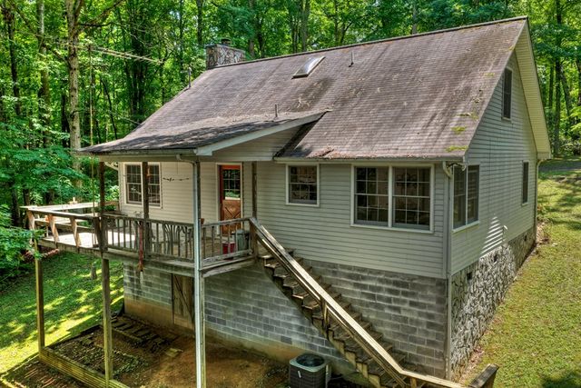 221 Shade Tree Lane, Mineral Bluff, GA 30559