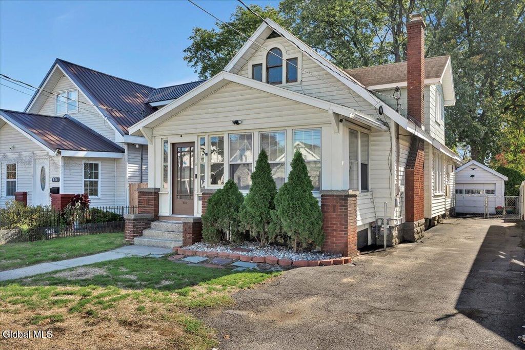 918 Altamont Avenue, Schenectady, NY 12303