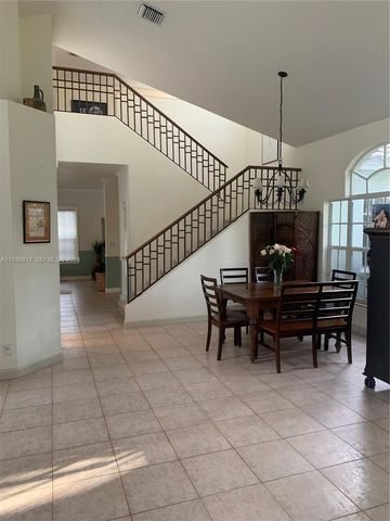 3537 SW 24th Ln, Delray Beach, FL 33445