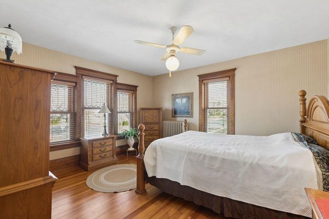 241 E 1st Street, Waconia, MN 55387