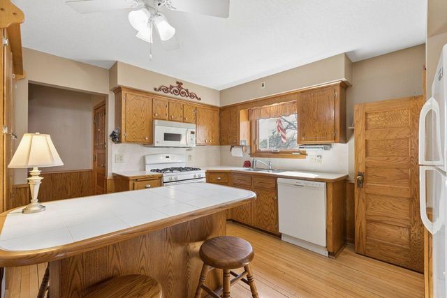 241 E 1st Street, Waconia, MN 55387