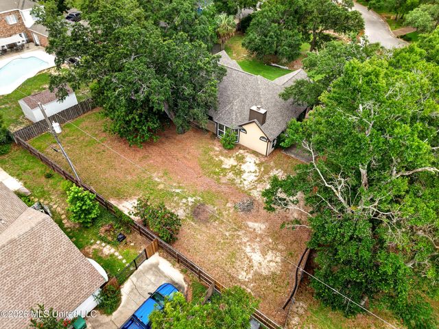 153 Spence Drive, Pass Christian, MS 39571