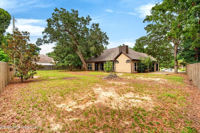 153 Spence Drive, Pass Christian, MS 39571