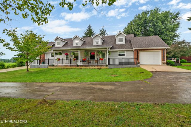 851 Highland Lane, Crossville, TN 38555