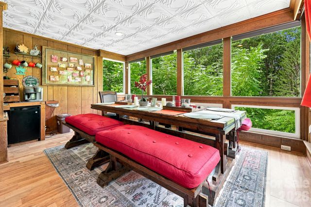 146 Chestnut Walk Drive, Waynesville, NC 28786