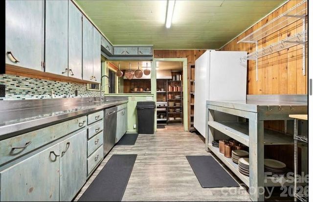 146 Chestnut Walk Drive, Waynesville, NC 28786