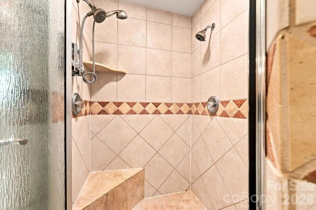 146 Chestnut Walk Drive, Waynesville, NC 28786