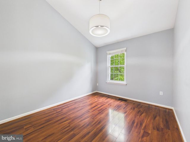 216 FINCHINGFIELD CT, Sterling, VA 20165