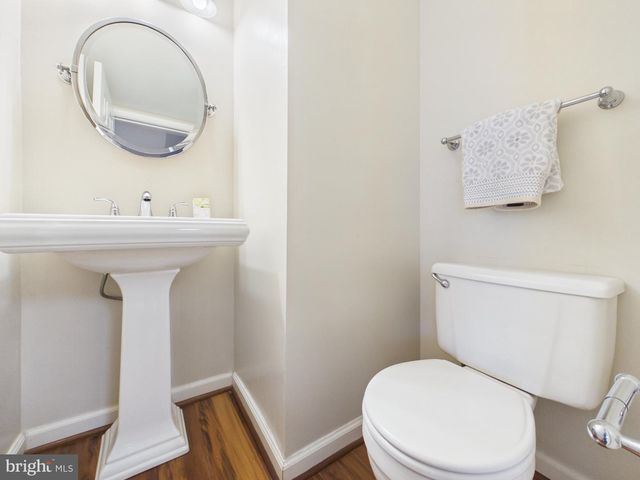 216 FINCHINGFIELD CT, Sterling, VA 20165