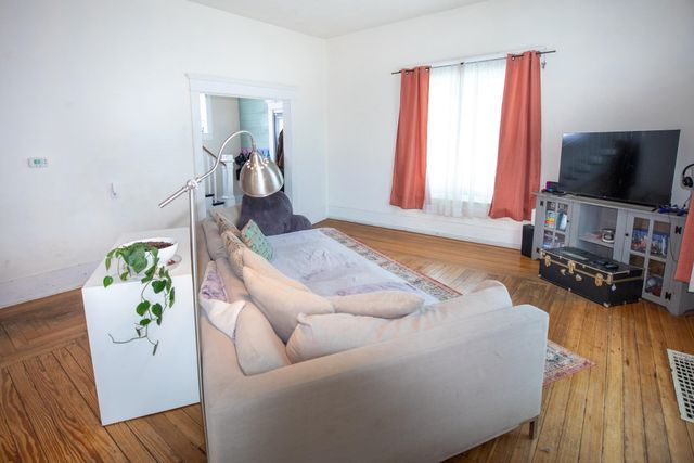 139 E Harrison Street, Plymouth, IN 46563