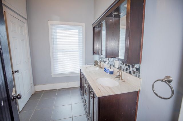 139 E Harrison Street, Plymouth, IN 46563