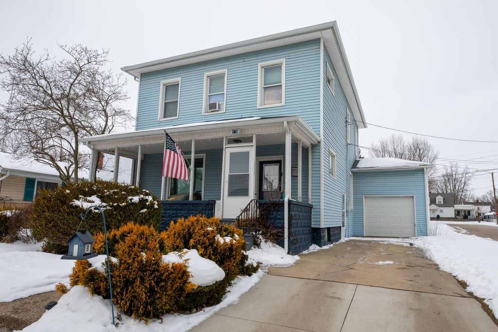 139 E Harrison Street, Plymouth, IN 46563