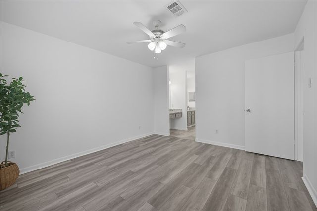 2826 Oakside Drive, Bryan, TX 77802