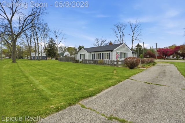 53100 Washington Street, New Baltimore, MI 48047