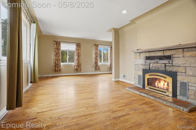 53100 Washington Street, New Baltimore, MI 48047