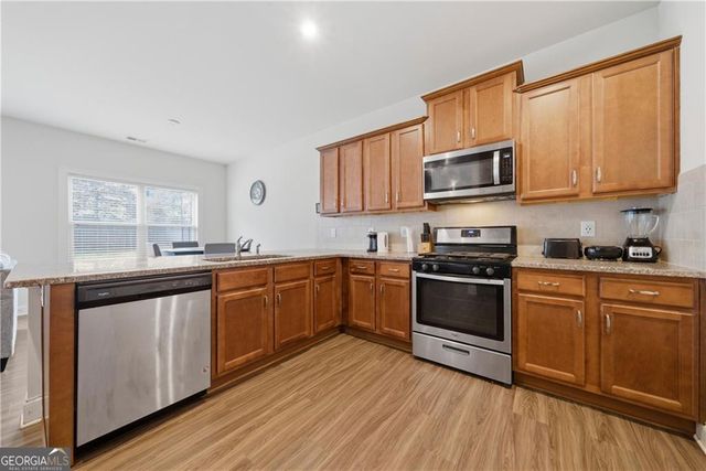 4095 Lake Manor Way, Atlanta, GA 30349