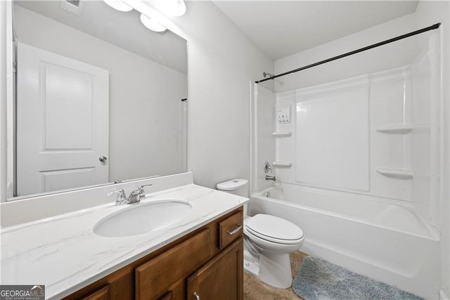 4095 Lake Manor Way, Atlanta, GA 30349