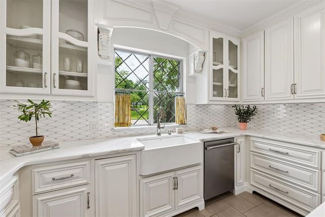 2017 Shadow Lake Drive, Edmond, OK 73025