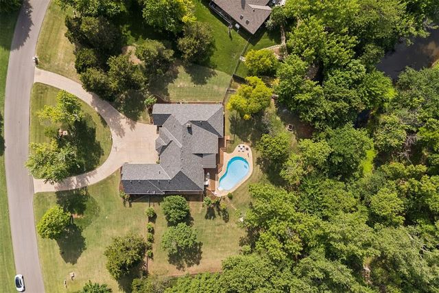 2017 Shadow Lake Drive, Edmond, OK 73025