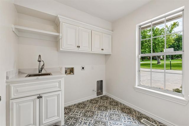 2017 Shadow Lake Drive, Edmond, OK 73025