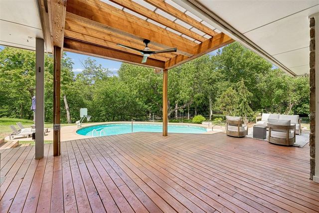 2017 Shadow Lake Drive, Edmond, OK 73025