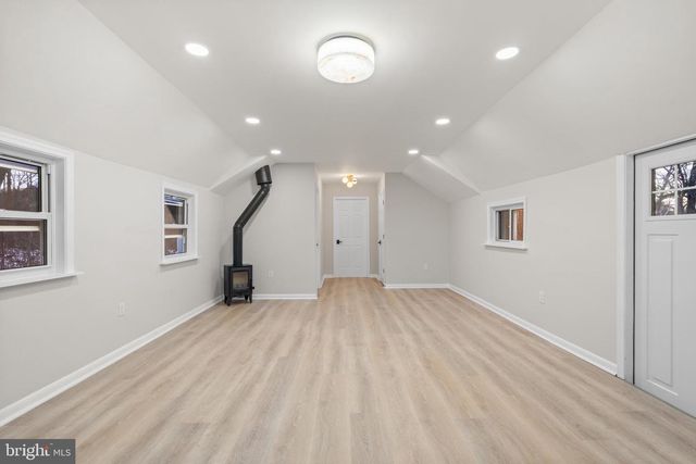 656 CREEK RD, Bath, PA 18014