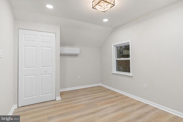 656 CREEK RD, Bath, PA 18014