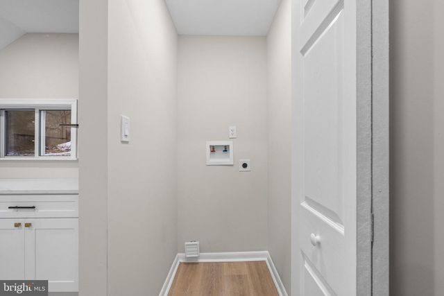 656 CREEK RD, Bath, PA 18014