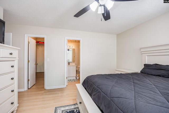 16 Glenn Knoll, Columbia, SC 29229