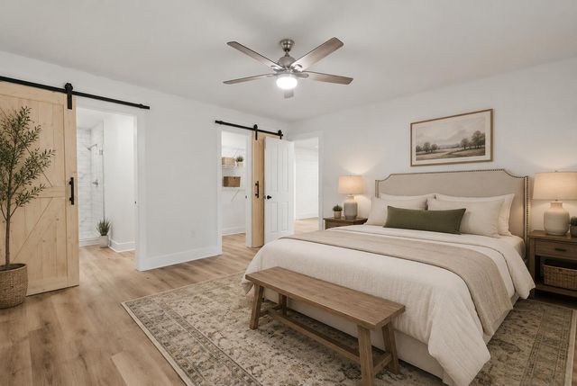 136 Thirteen Way, Cross, SC 29436