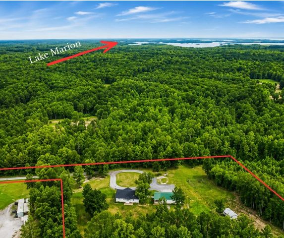 136 Thirteen Way, Cross, SC 29436