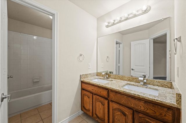 8204 Hitching Trail, Mckinney, TX 75070
