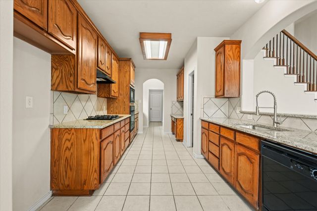 8204 Hitching Trail, Mckinney, TX 75070