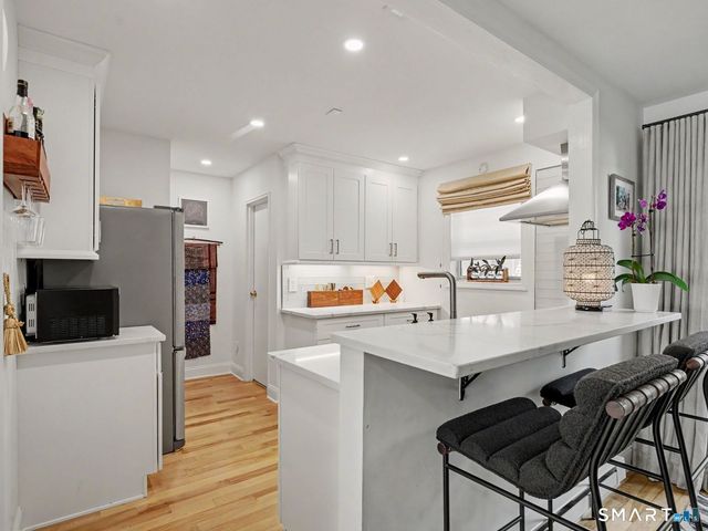 63 Maple Tree Avenue B, Stamford, CT 06906